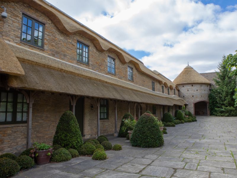 Straw-Thatching